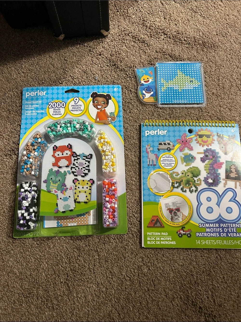 Kids Bead Craft Kit with Assorted Blue, Green, Yellow, White, Black Beads